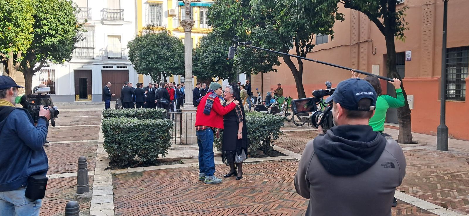 Hu Zhao saludant els valencians a Doñana