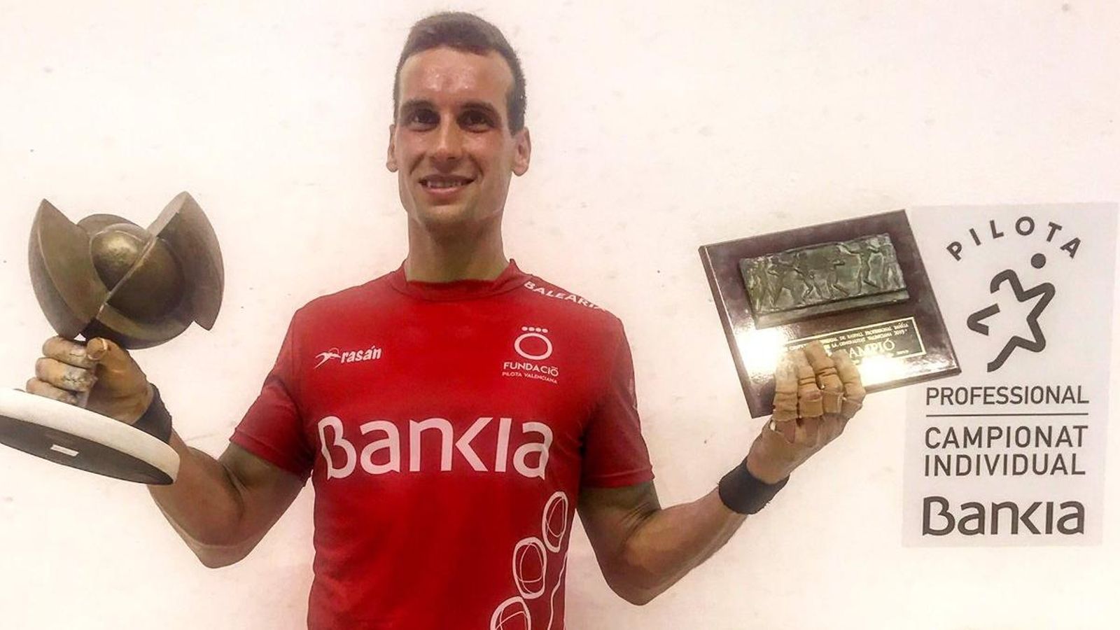 Moltó amb el seu quart títol de l'individual de raspall