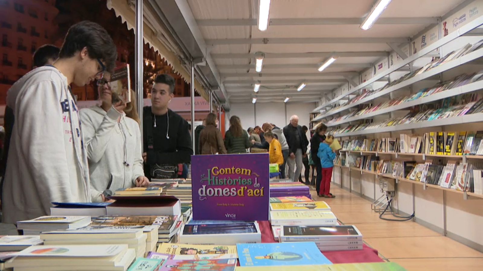 Èxit de públic en la sisena edició de la Plaça del Llibre
