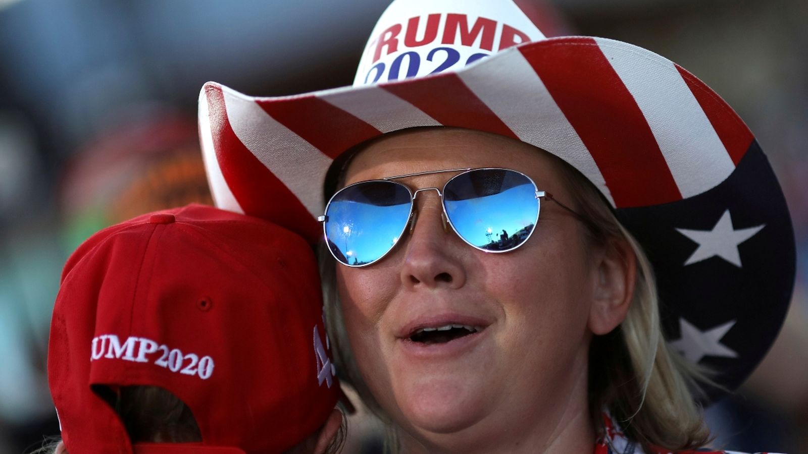 Una seguidora de Donald Trump durant un míting de campanya en Carson City, Nevada