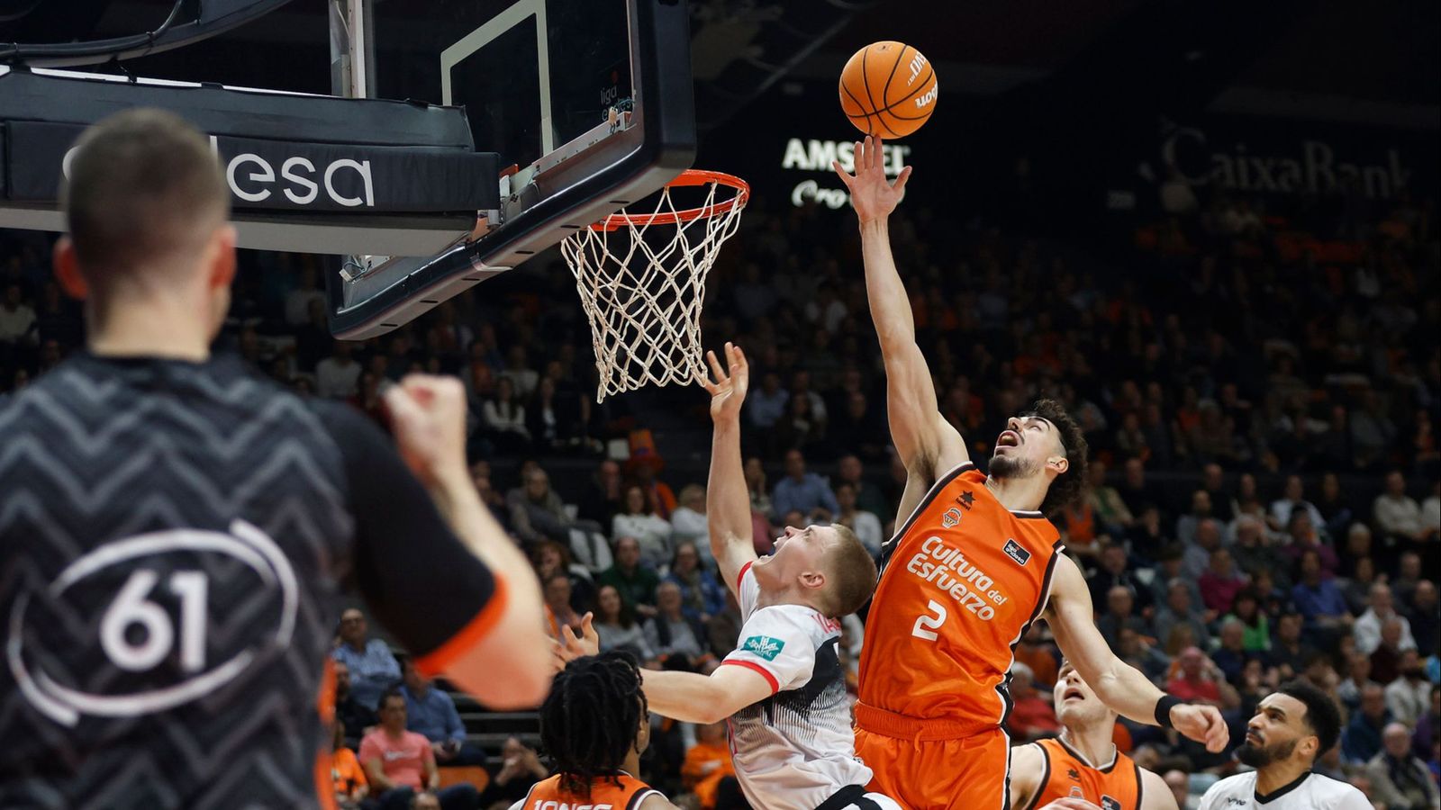 Josep Puerto, en una acció del duel