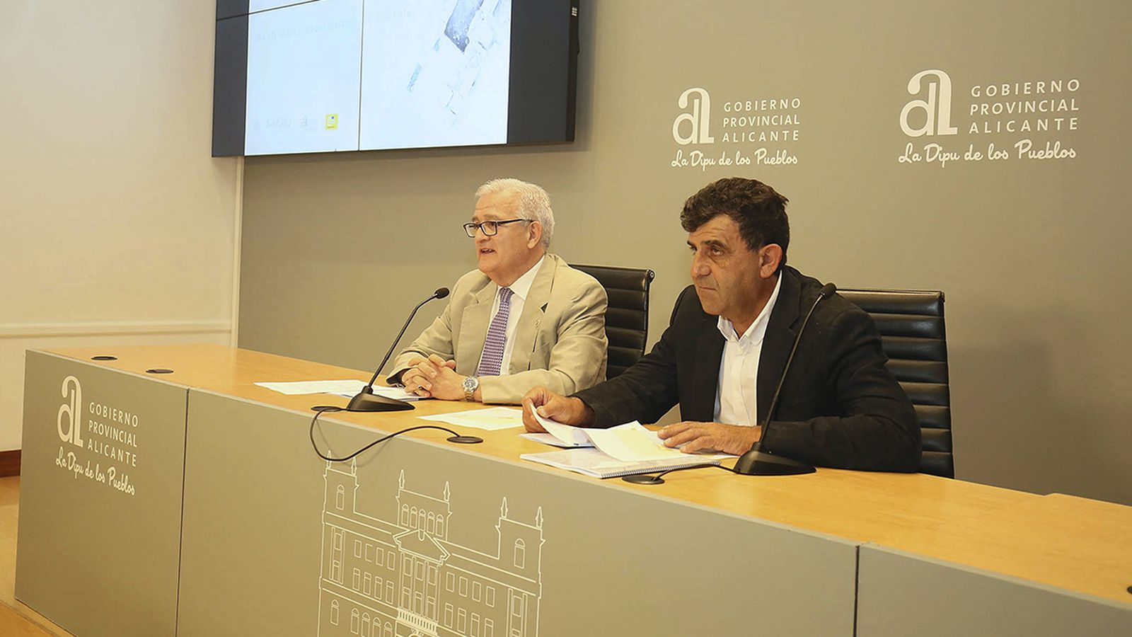 El diputat de Cultura i el director del MARQ presenten el programa d'estiu