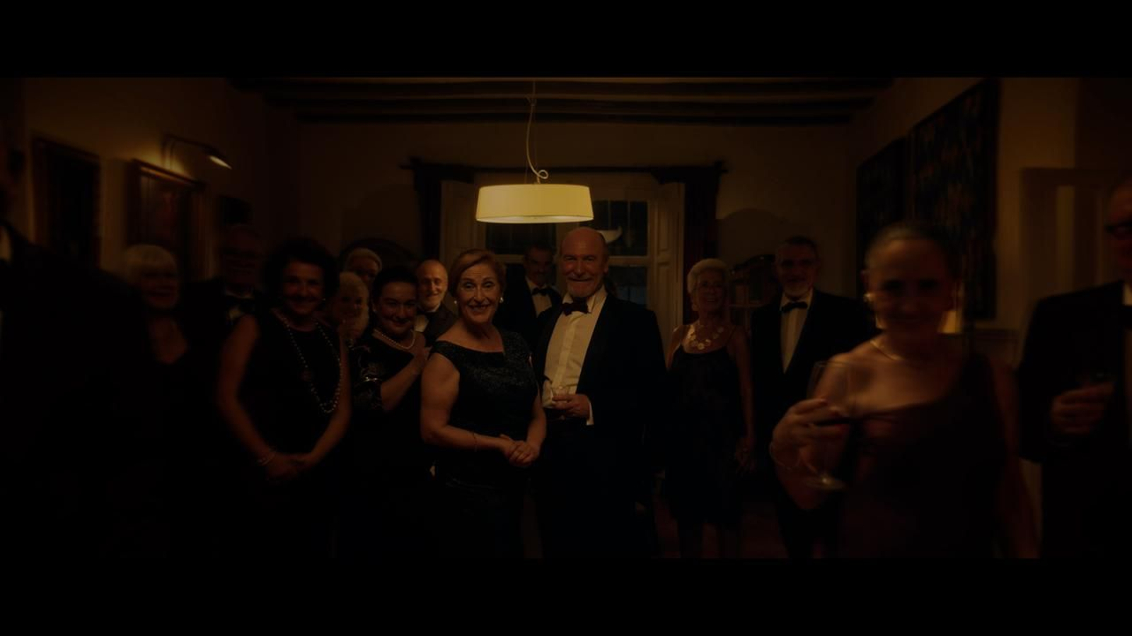 'Tu no eres jo', per al 3 d'abril, va spbre Aitana, una xica que després d'una llarga absència i troba que els seus pares l'han substituïda per una desconeguda