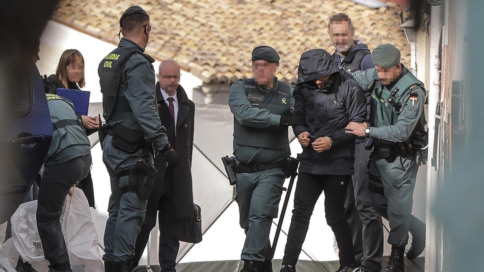 Inspeccionen les canonades de la casa de l\'acusat d\'assassinar Marta Calvo