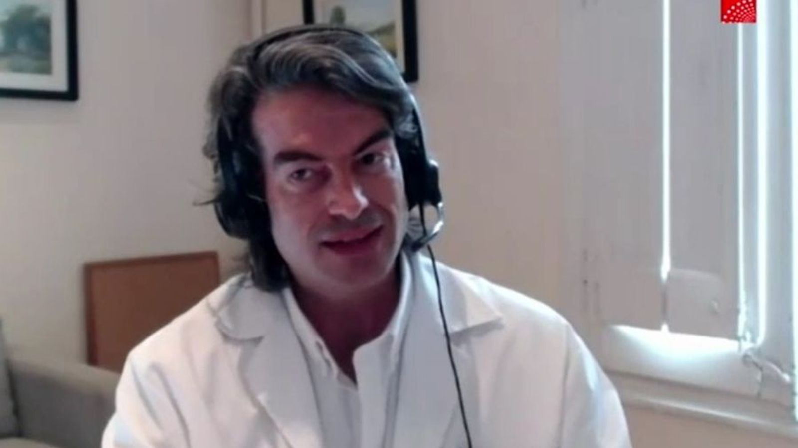 Carlos Mur, en la imatge, ha quedat imputat juntament a Francisco Javier Martínez, els dos amb responsabilitats en el govern d'Ayuso durant la pandèmia