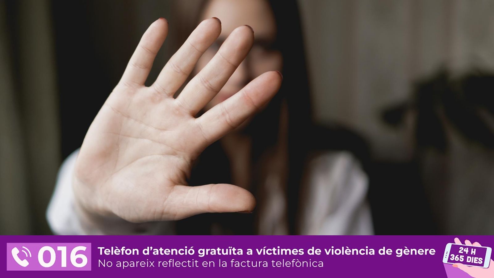 El 016 és el telèfon d'atenció gratuïta a víctimes de violència de gènere
