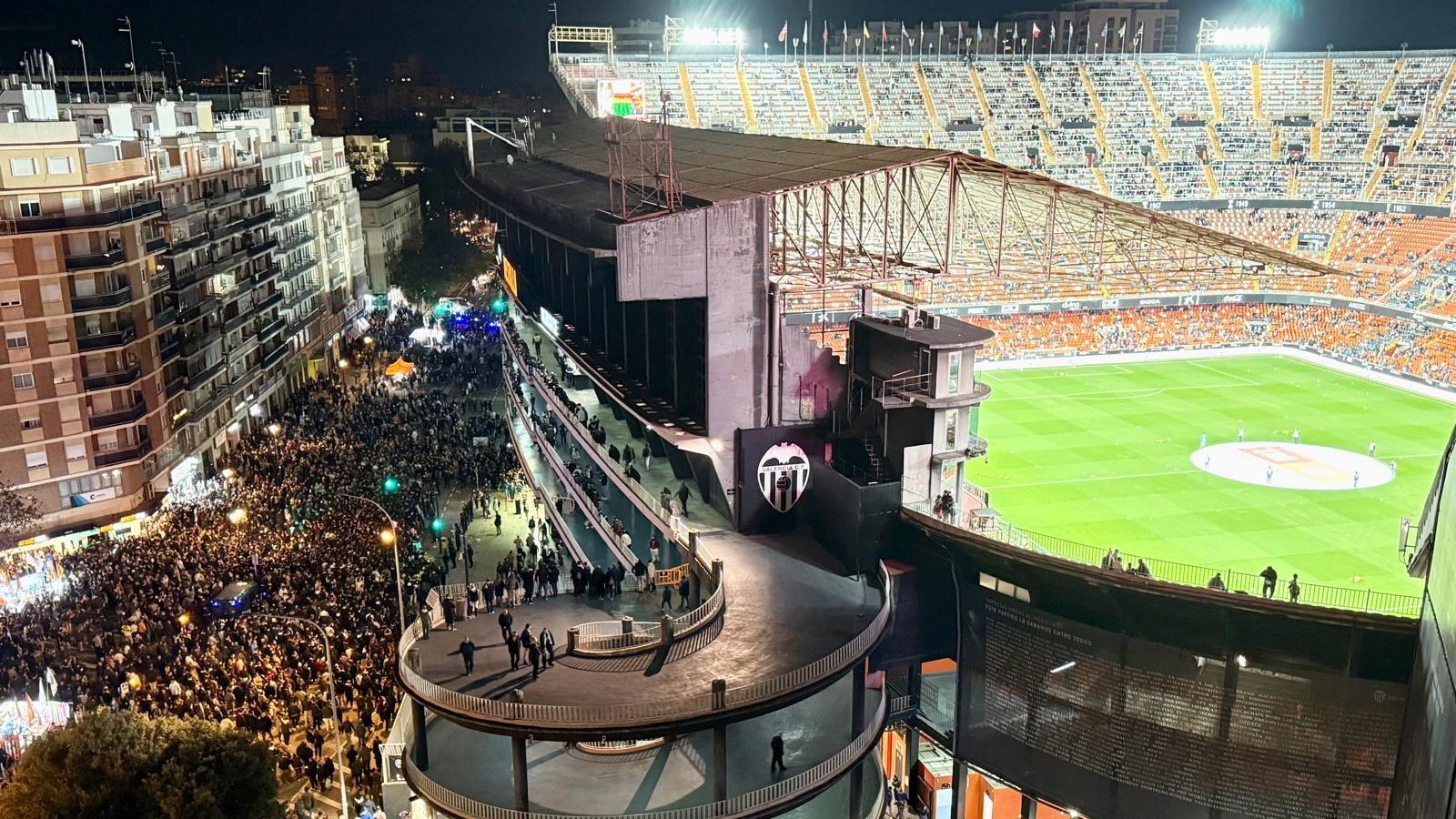 Imatge de l'estadi de Mestalla abans del duel entre el València i el Reial Madrid