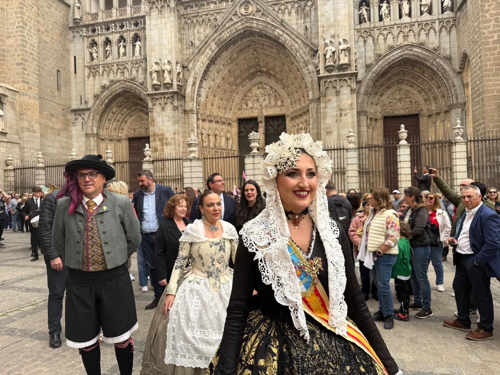 Bellesa del foc 2025, Adriana Vico Melgar, amb la comitiva de la Federació de Fogueres a Toledo