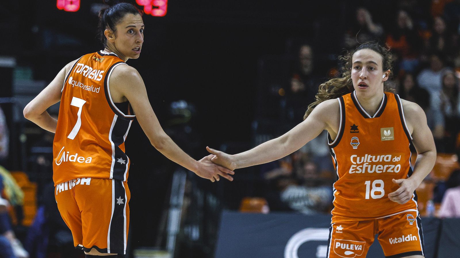 Les jugadores del València Basket