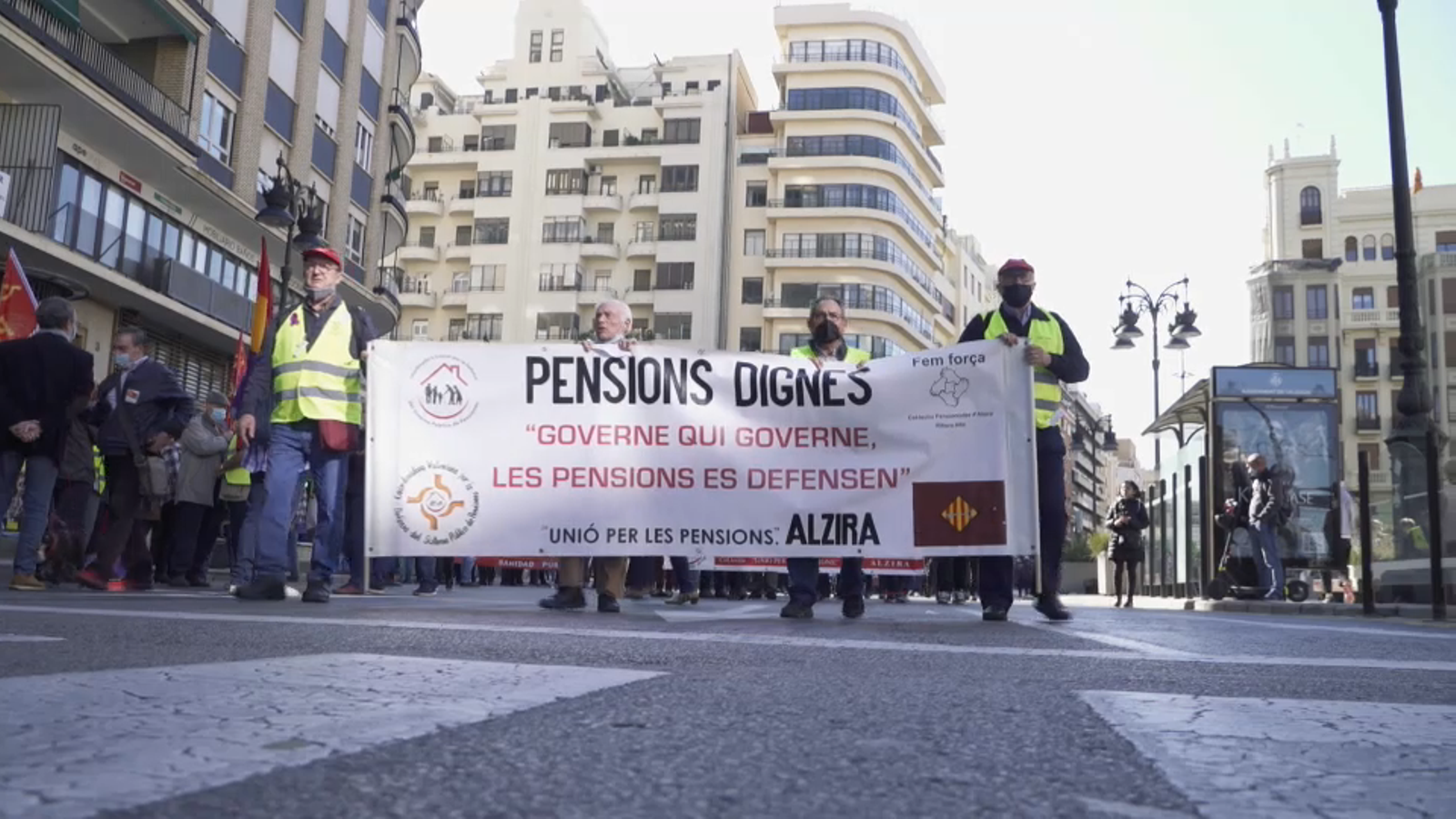 Les organitzacions de jubilitats demanen protegir les pensions, governe qui governe