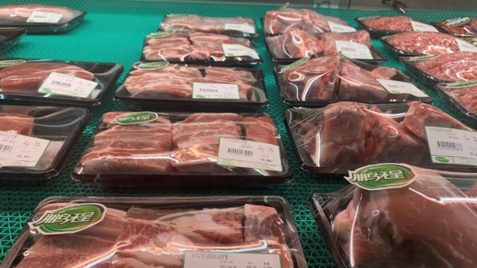 Carn de porc espanyola en un supermercat de la Xina Carn de porc espanyola en un supermercat de la Xina