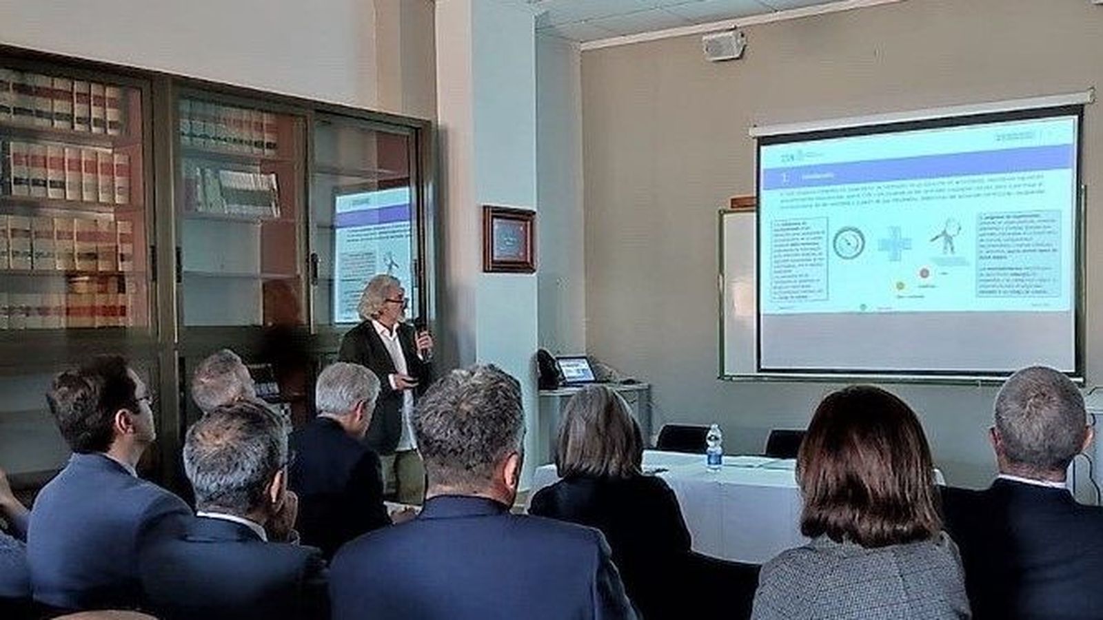 El CSN ha informat aquest dijous sobre la inspecció i la seguretat de la central nuclear Cofrents a la ciutadania de la zona