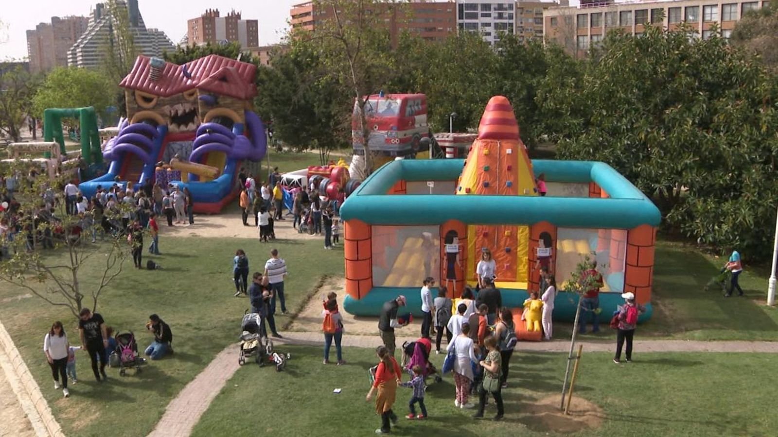 Imatge d'arxiu d'un castell unflable