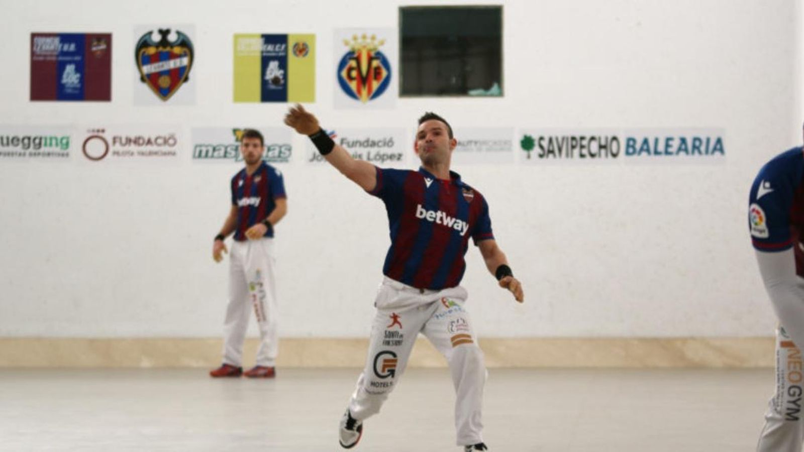 De la Vega, Santi i Monrabal han sigut el trio més regular