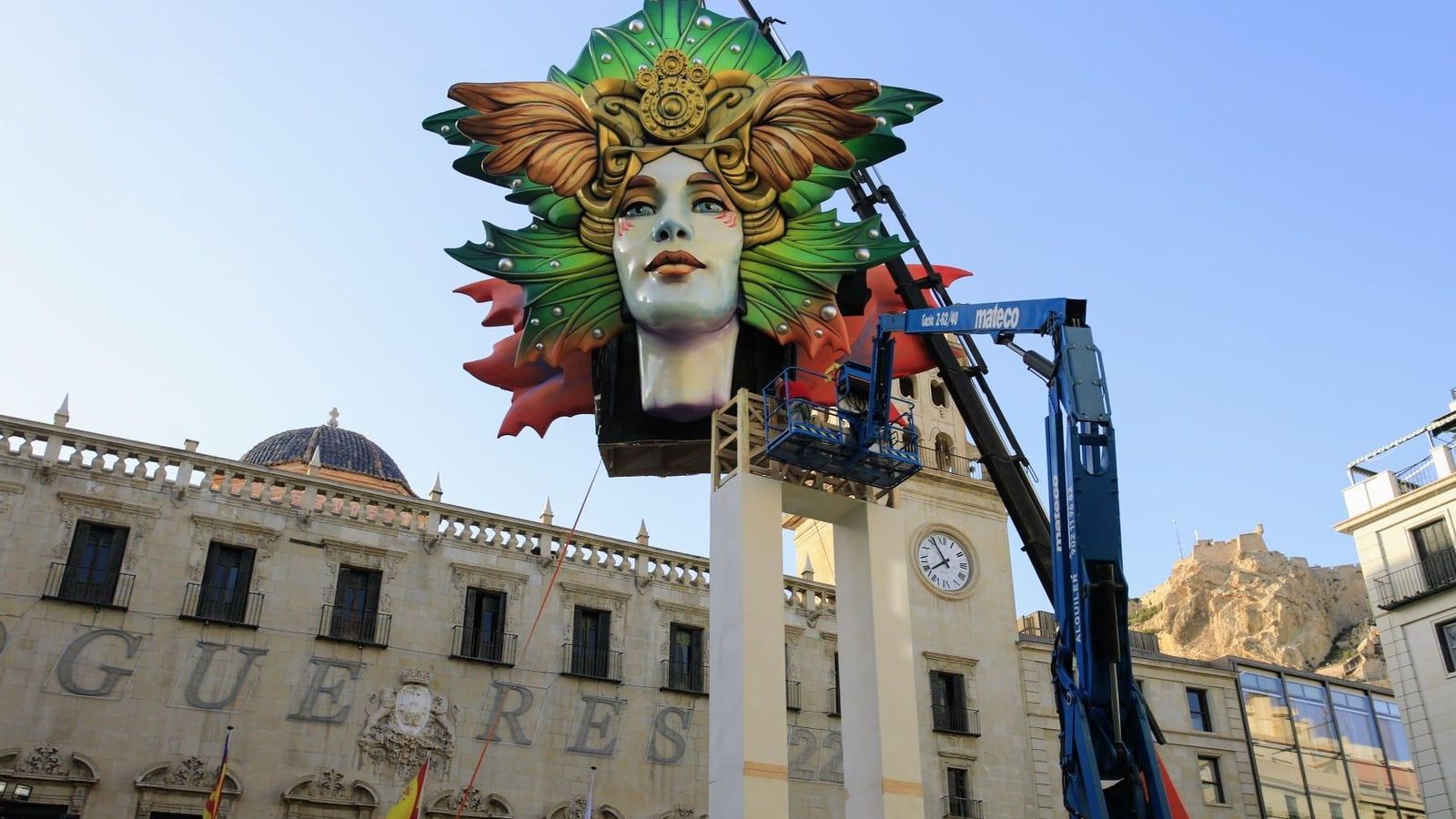 Les Fogueres de Sant Joan celebren els dies grans del 18 al 24 de juny i À Punt estarà allí per traslladar la festa a tota la Comunitat Valenciana
