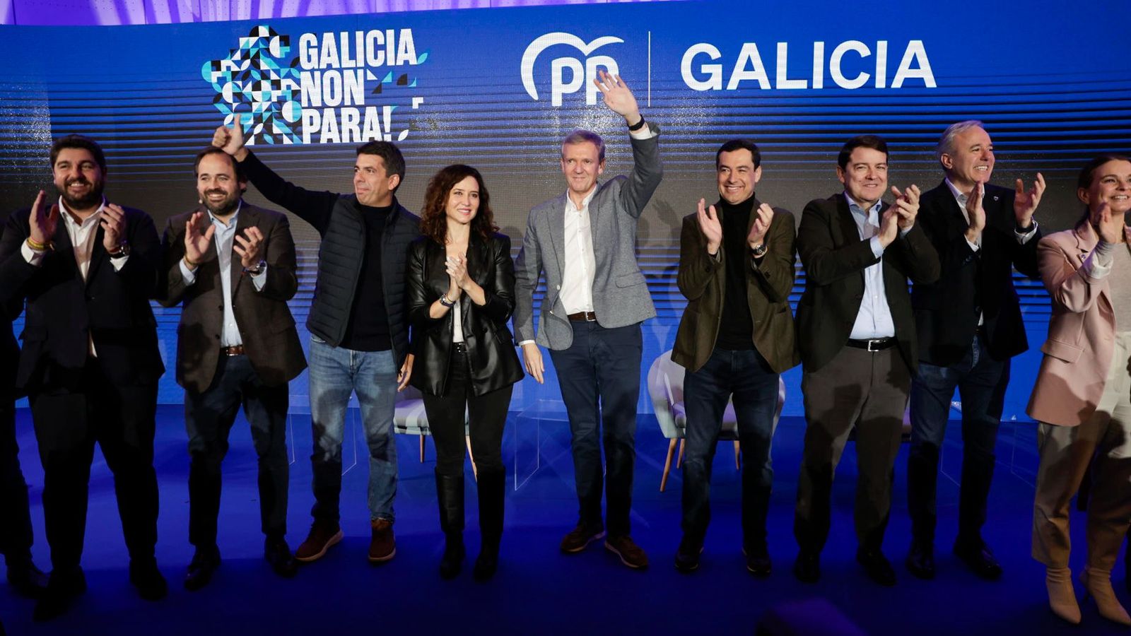 Carlos Mazón i altres líders autonòmics del PP fan costat a Alfonso Rueda en un acte a la Corunya