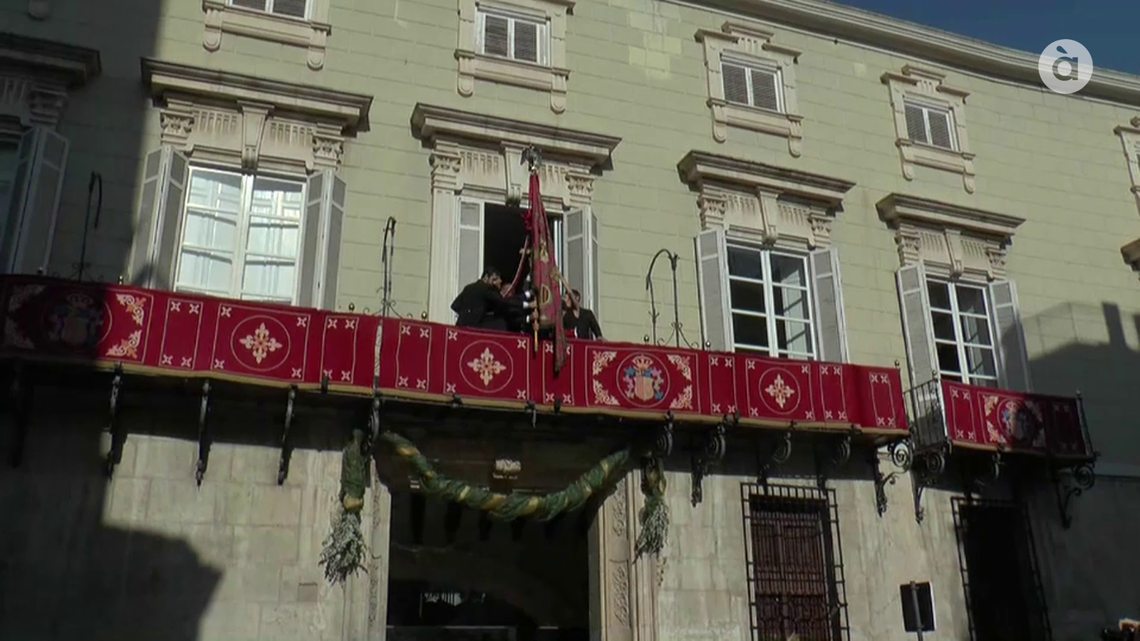 VÍDEO | Comencen els Moros i Cristians a Oriola