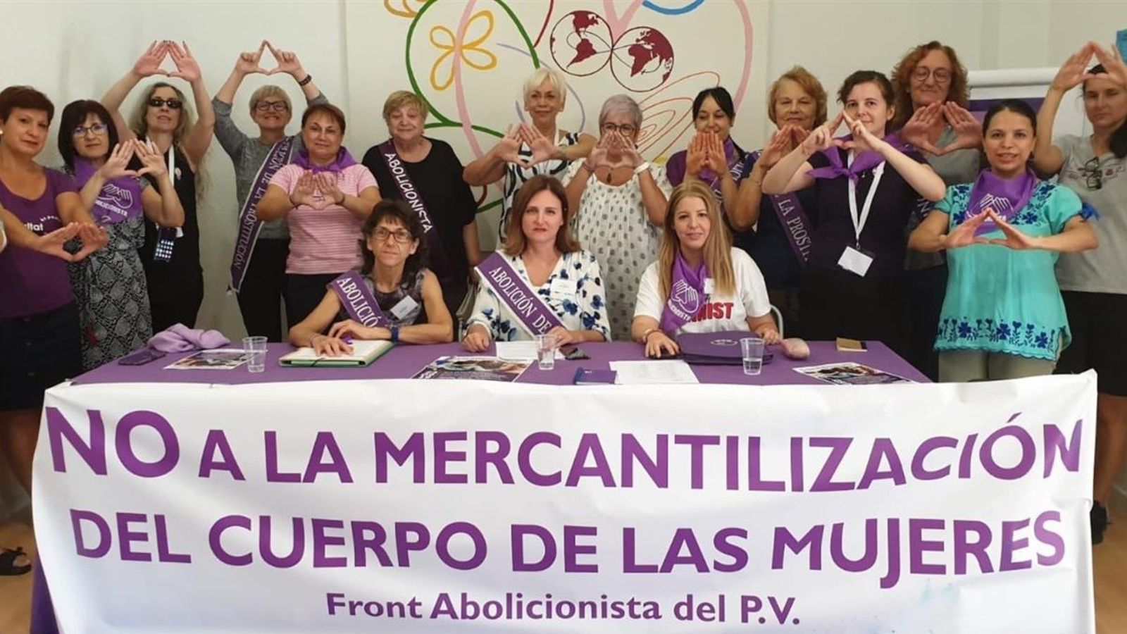 Roda de premsa del Front Abolicionista