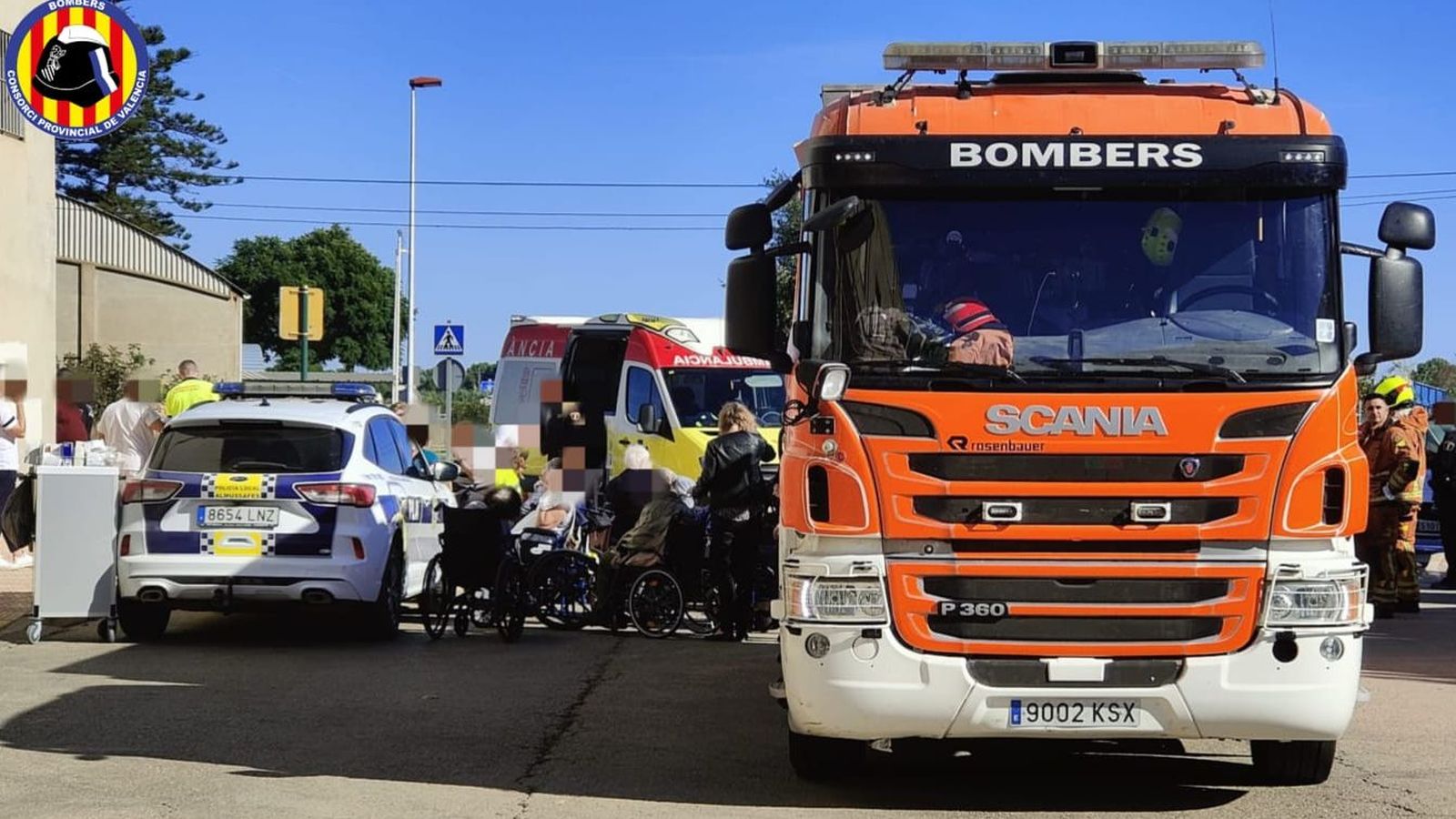 Intervenció dels bombers a la residència d'Almussfes