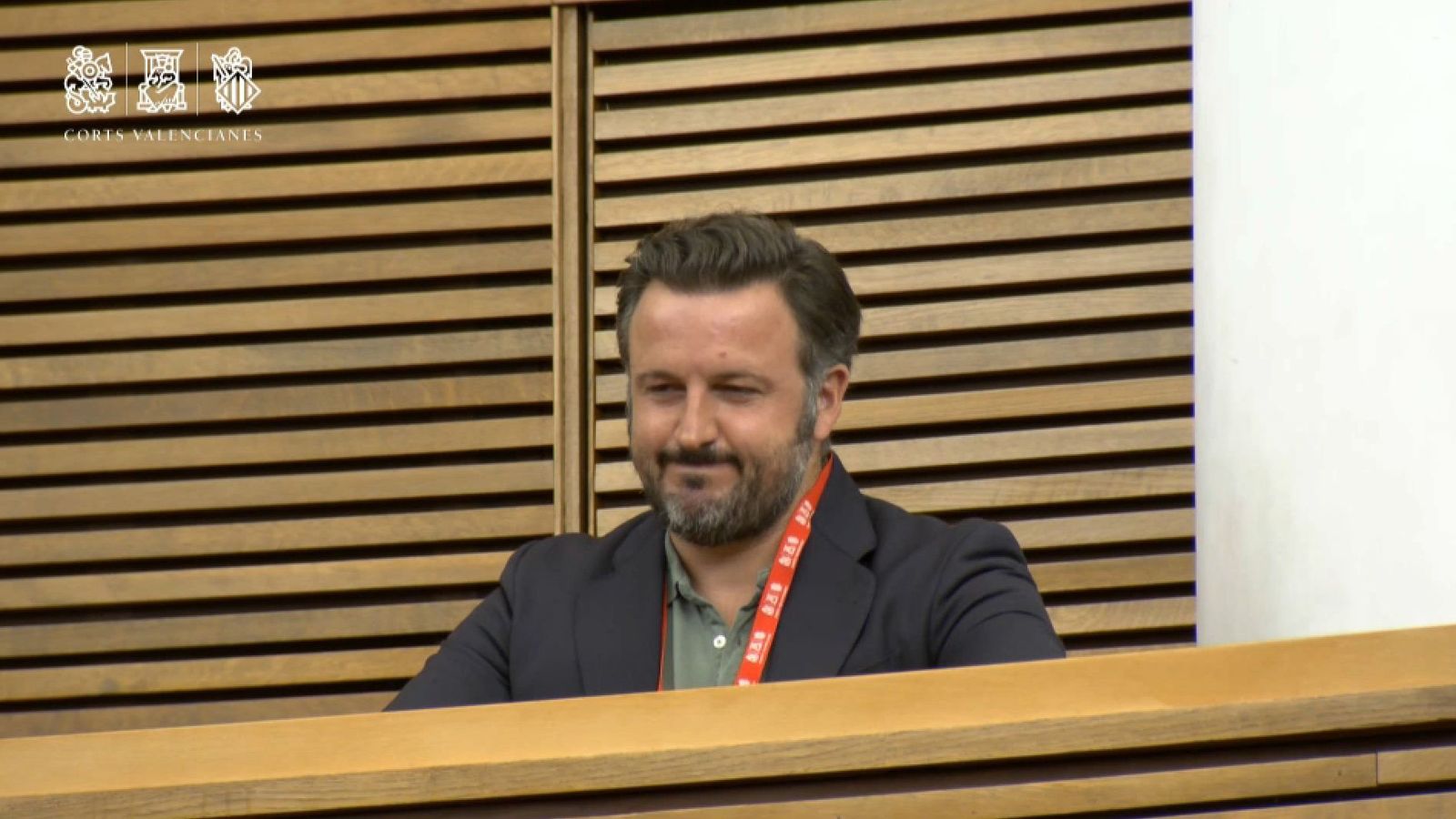 L'alcalde d'Elx Pablo Ruz (PP) este dijous a la tribuna de convidats a les Corts