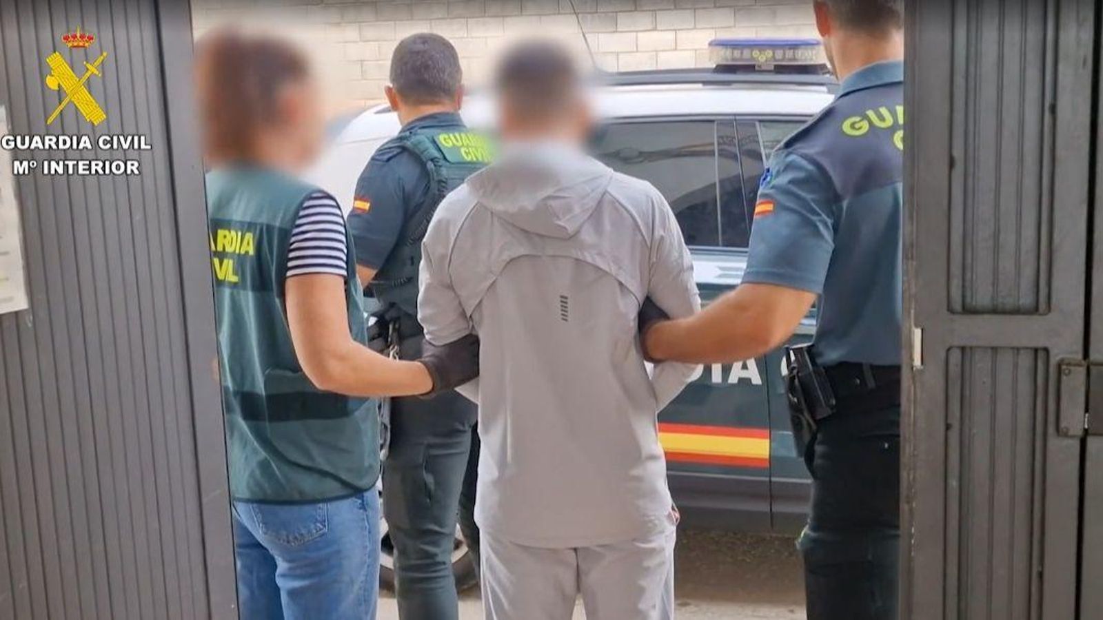 Dos detinguts per les pintades vandàliques en trens a Massamagrell