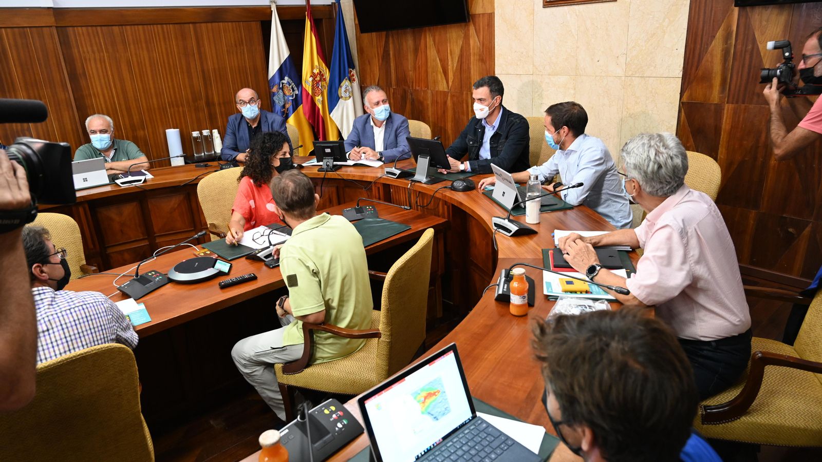 Pedro Sánchez, durant la comissió de seguiment i avaluació de l'erupció del volcà Cumbre Vieja