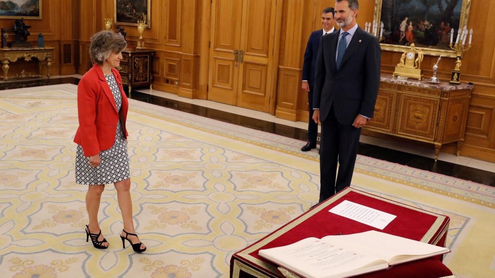 María Luisa Carcedo ha promés el càrrec com a nova ministra de Sanitat, Consum i Benestar Social