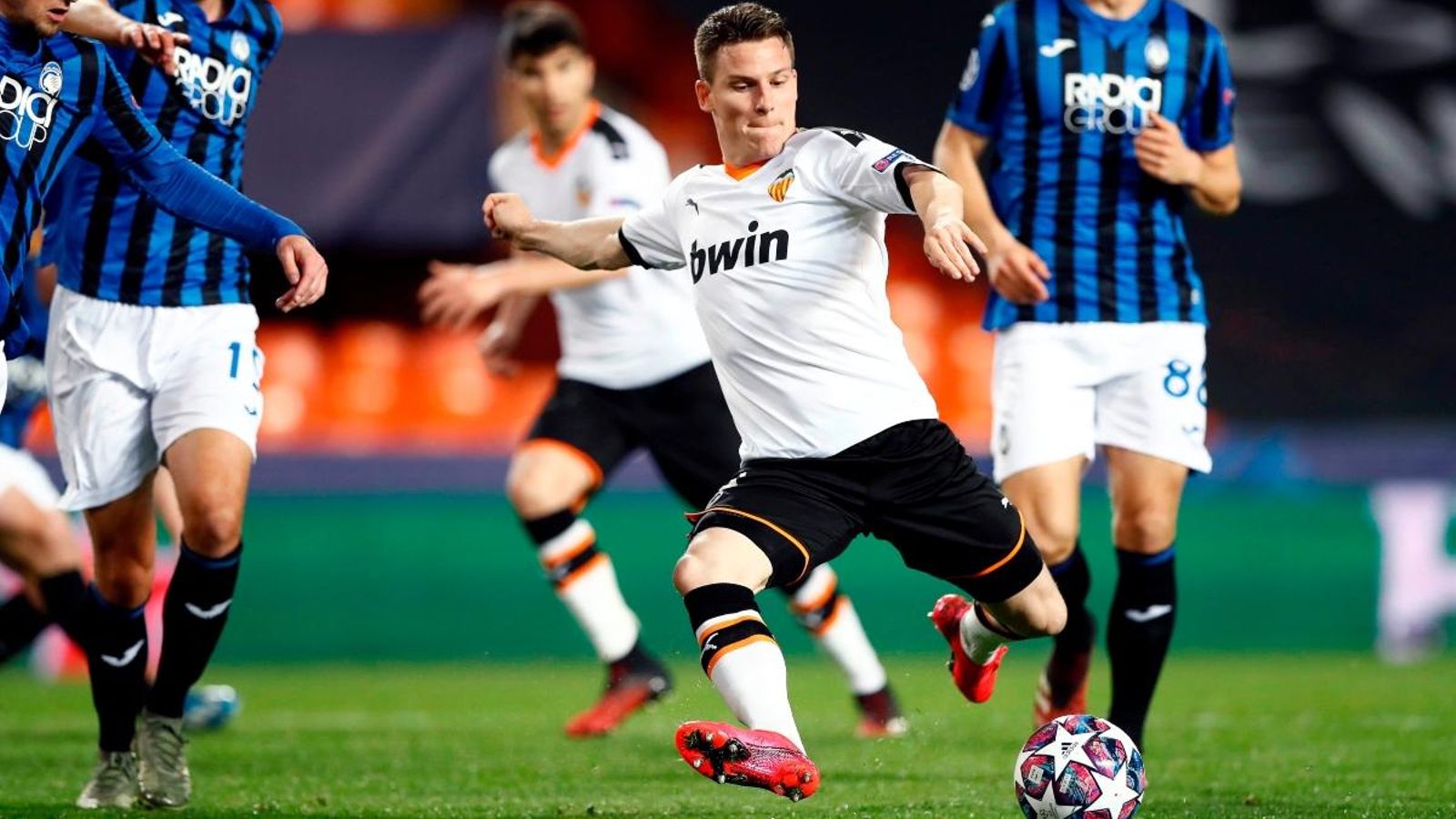 Gameiro, autor de dos gols