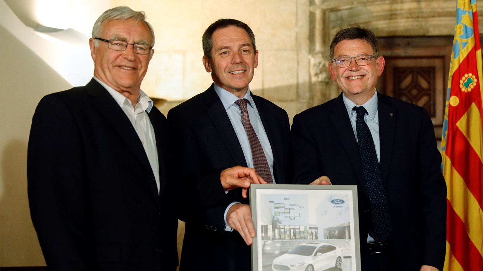 La Generalitat, l'Ajuntament de València i Ford aposten pels vehicles elèctrics