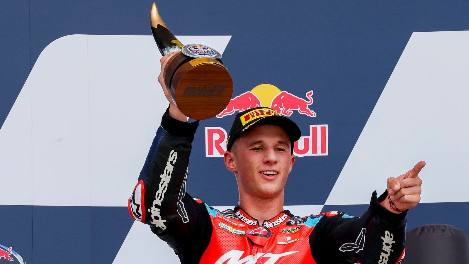 Sergio García, amb el trofeud e campió