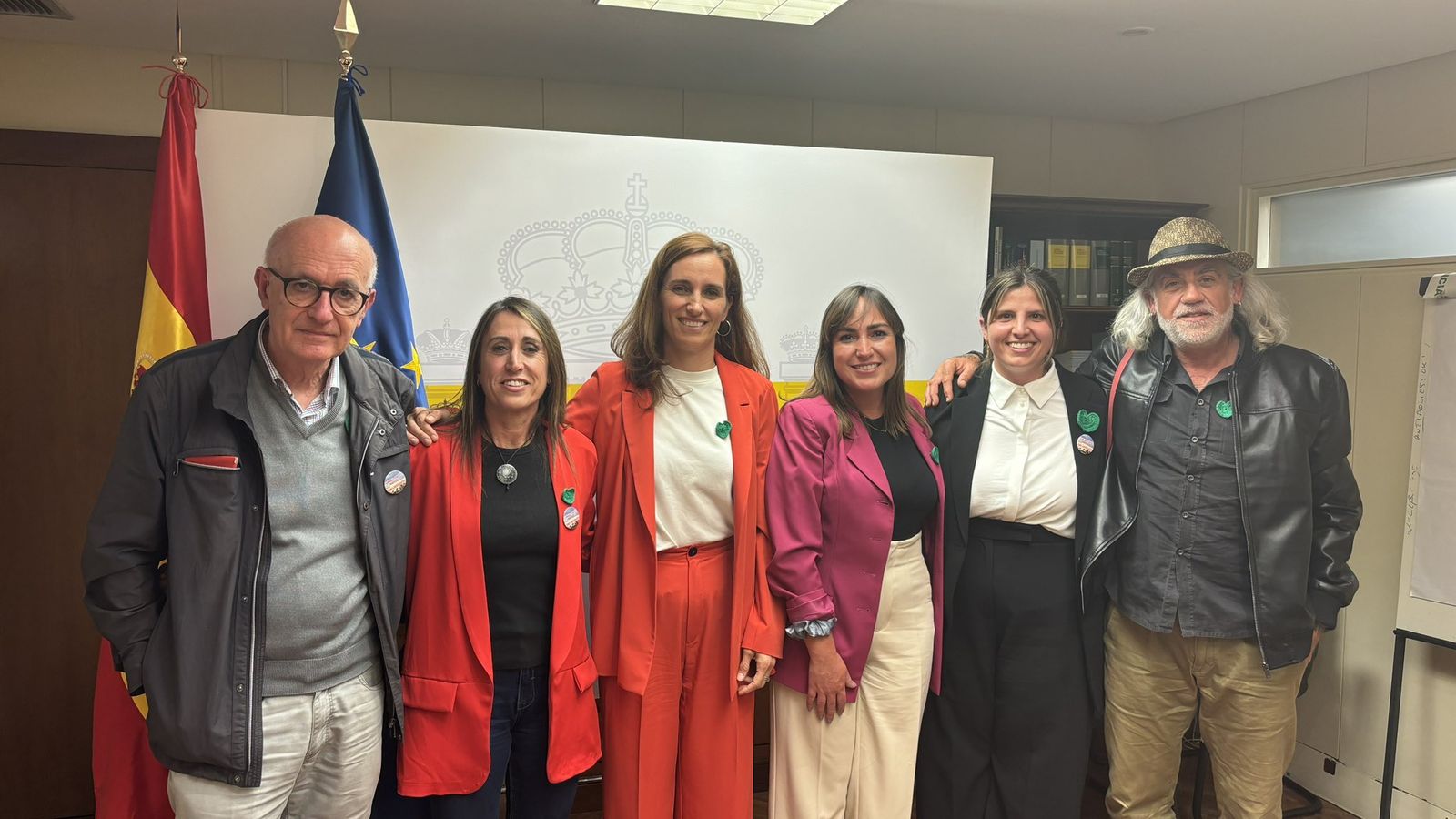 Represenants de la Plataforma amb la ministra García, este dijous