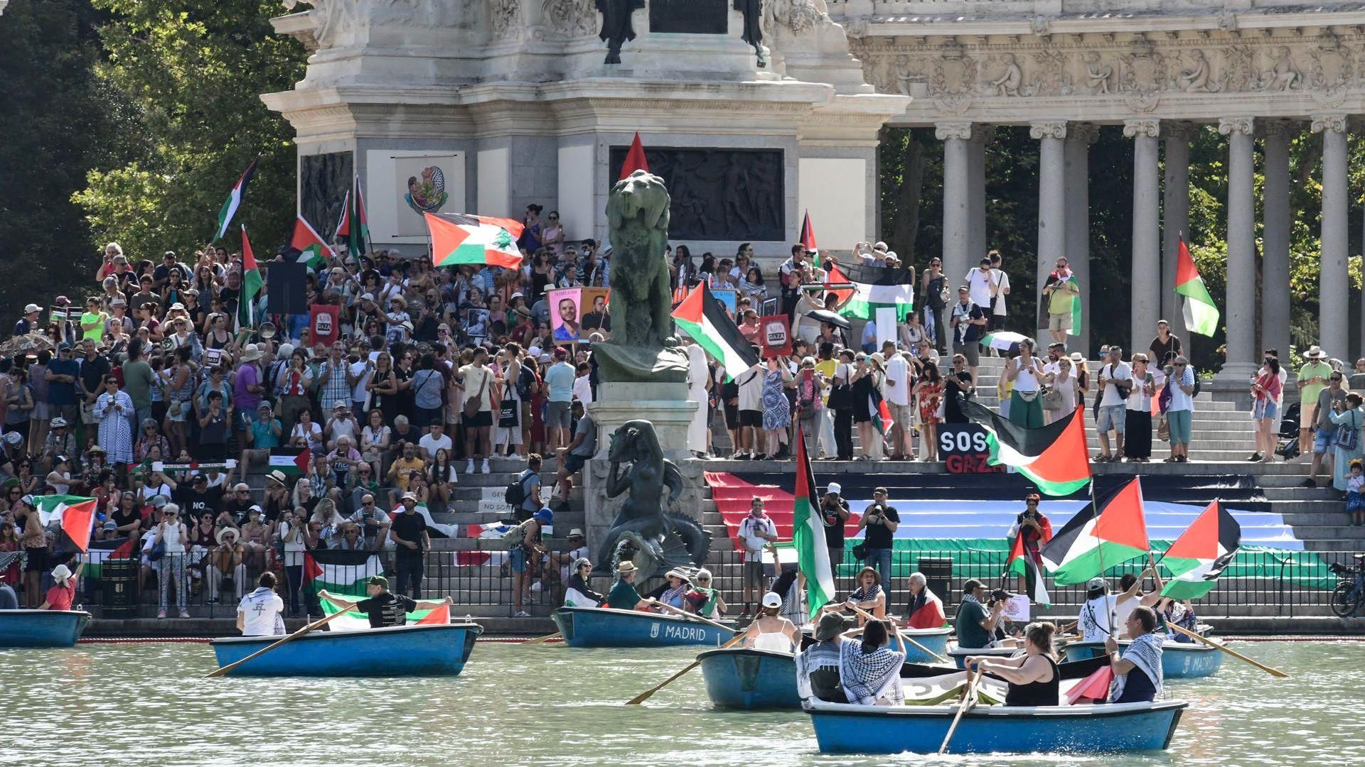 La concentració al parc del Retiro de Madrid La concentració al parc del Retiro de Madrid