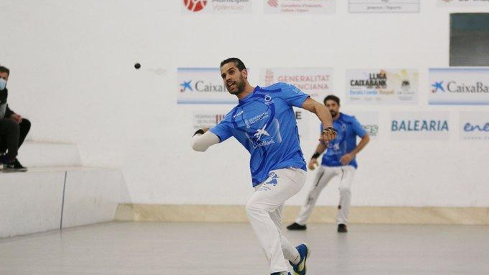 El trio de Vila-real, primers líders de la lliga d'escala i corda