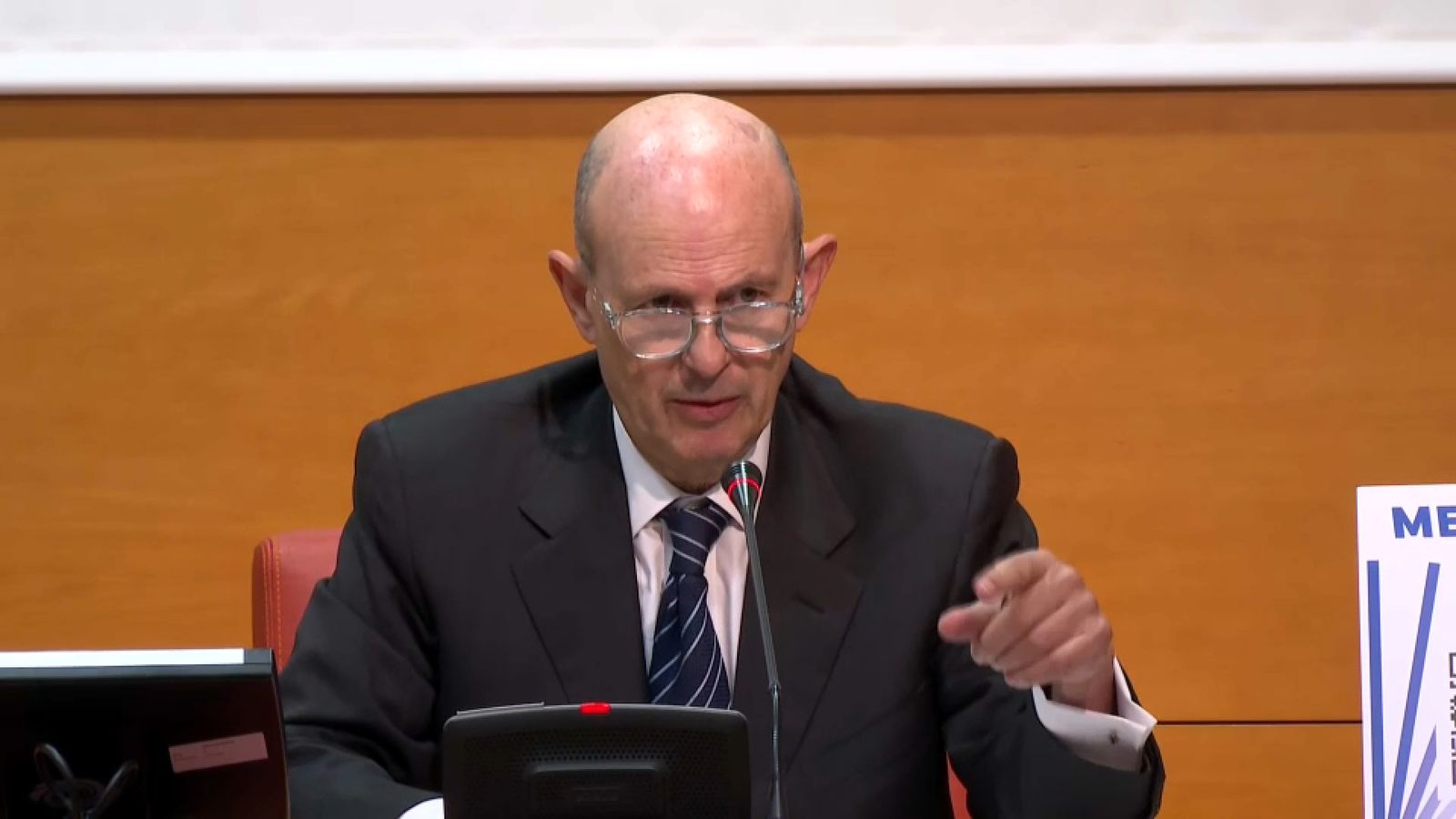 El director de l'Agència Valenciana Antifrau, Eduardo Beut, durant la presentació de la memòria de 2024