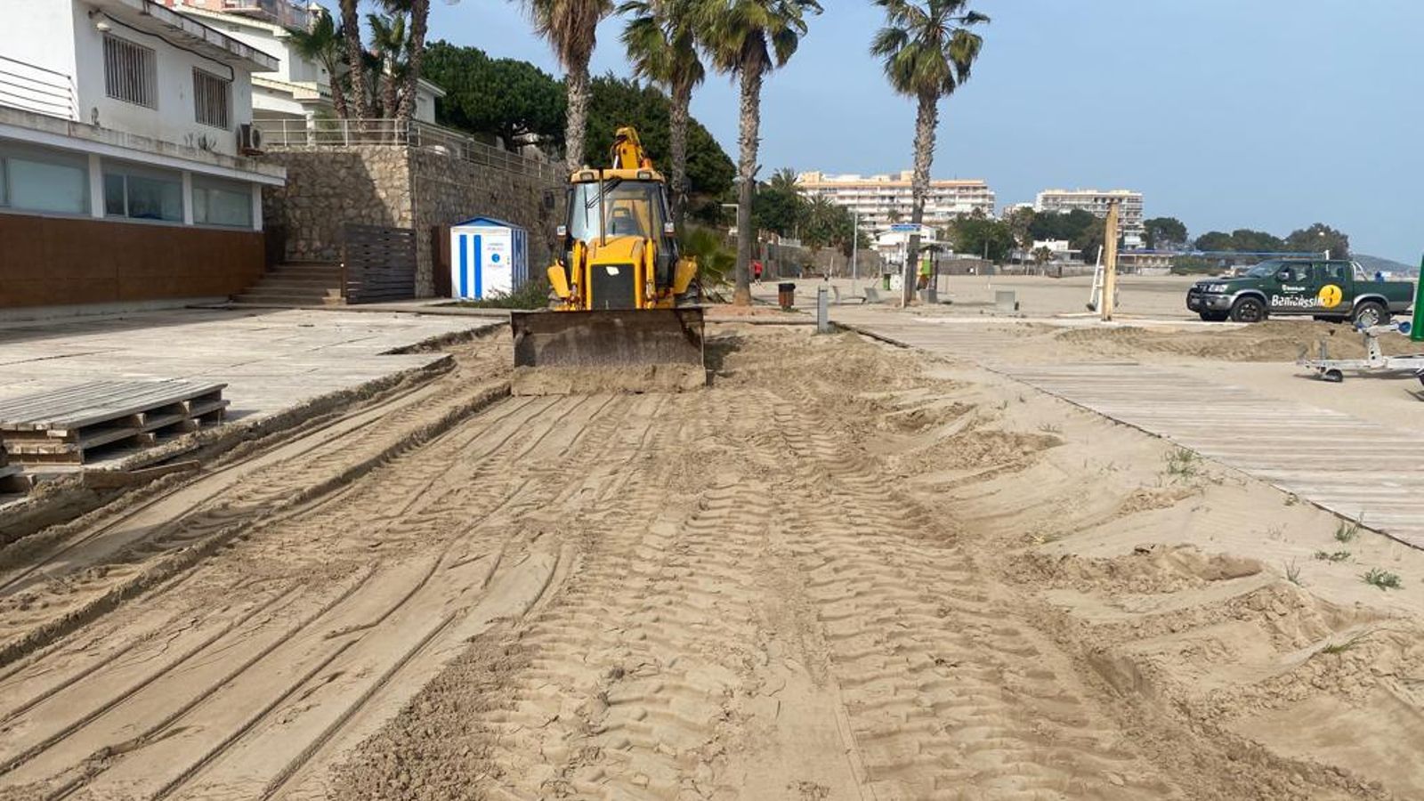 Treballs de neteja i adeqüació de les platges de Benicàssim