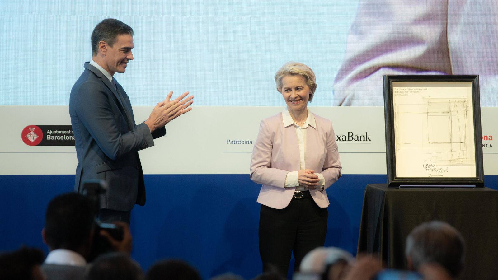 Pedro Sánchez amb la presidenta de la Comissió Europea, Ursula Von der Leyen, a Barcelona