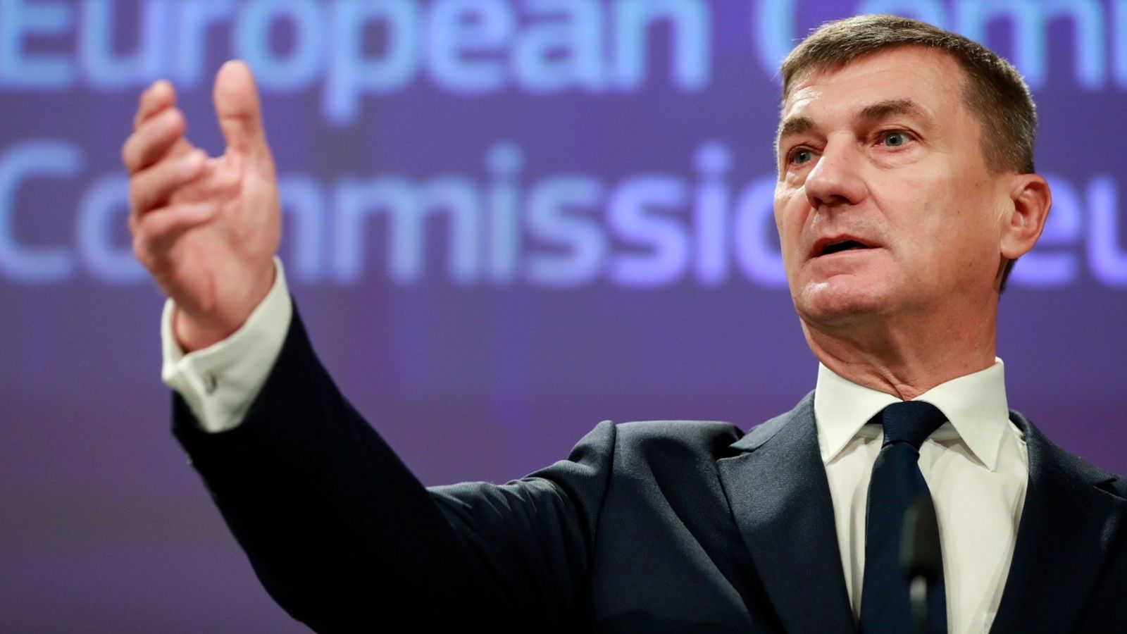 Andrus Ansip, vicepresident de la Comissió Europea, ha reconegut que hi ha certa preocupació pels riscos amb la ciberseguretat d'empreses xineses.
