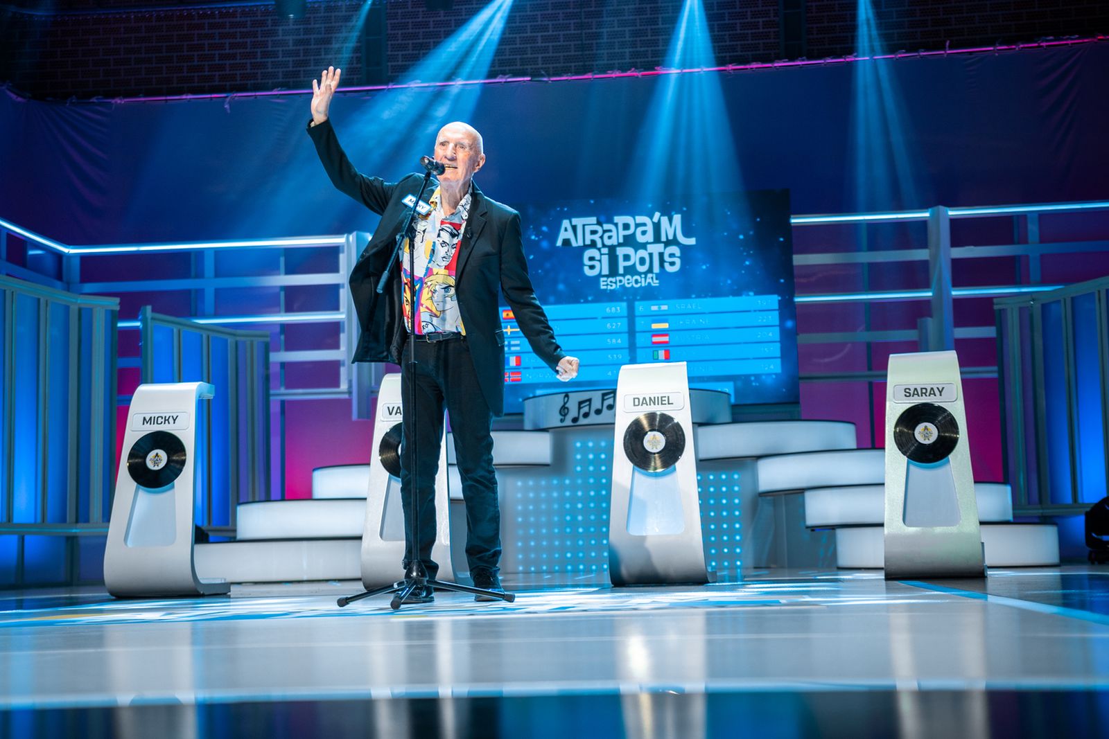 Micky va representar a Espanya en Eurovisió el 1977