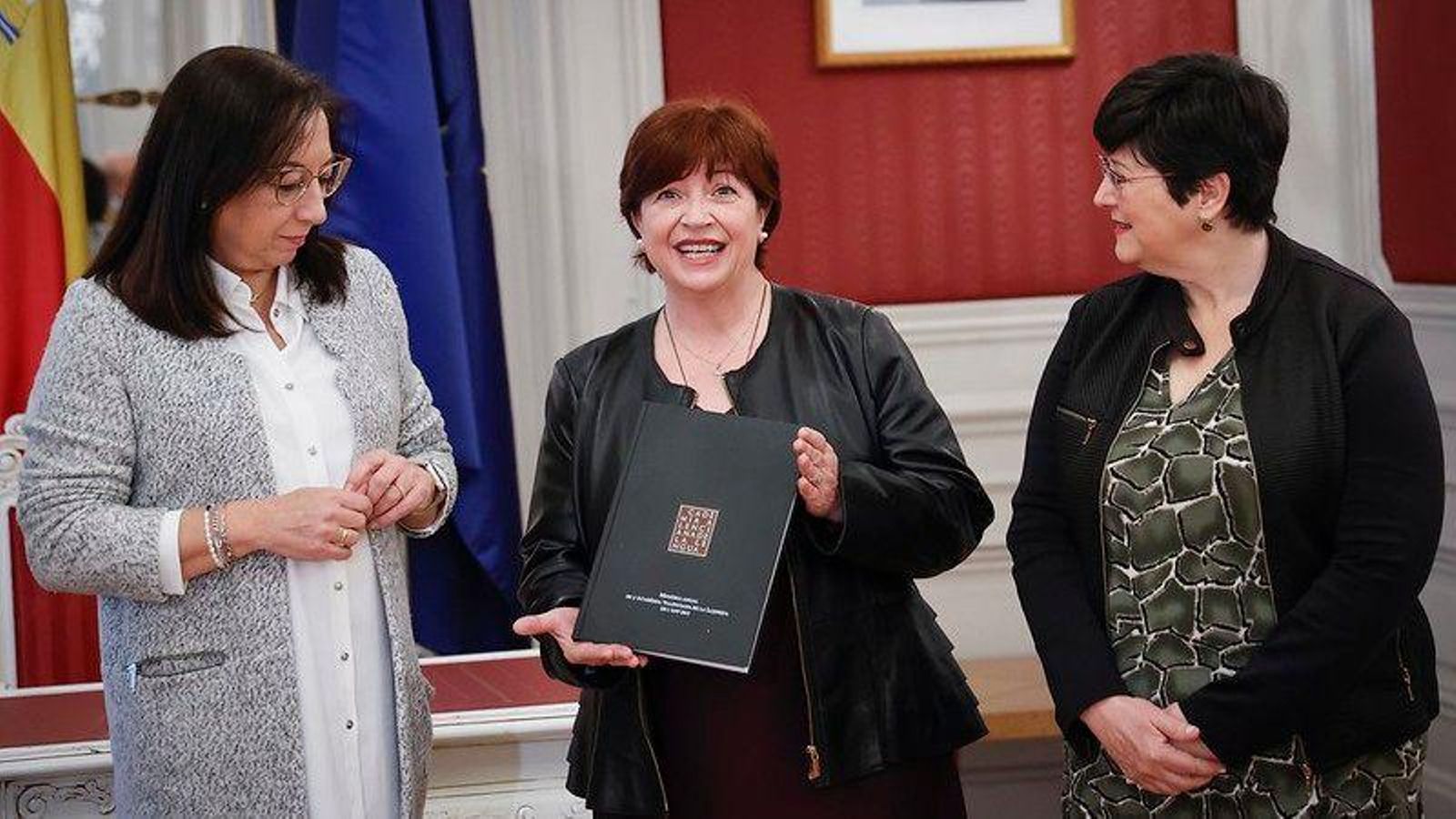 Acte de lliurament de la memòria de l'AVL