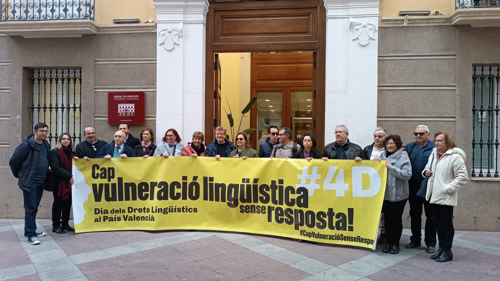 Presentació de l'informe de Vulneracions lingüístiques 2023 davant el Síndic de Greuges, a Alacant