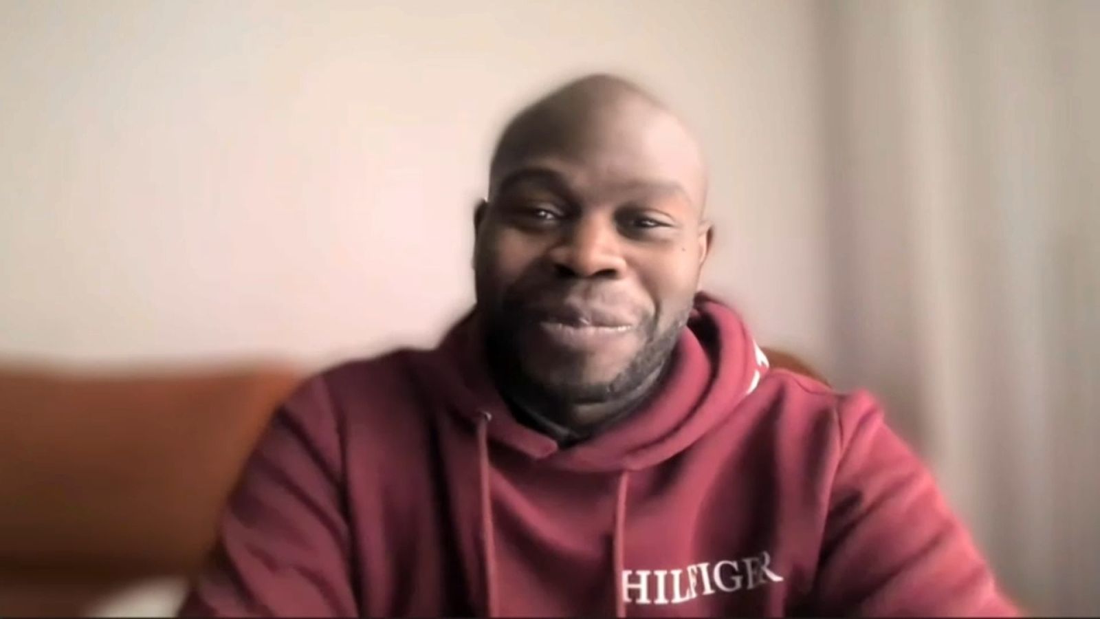 À Punt entrevista l'actor i humorista Lamine Thior