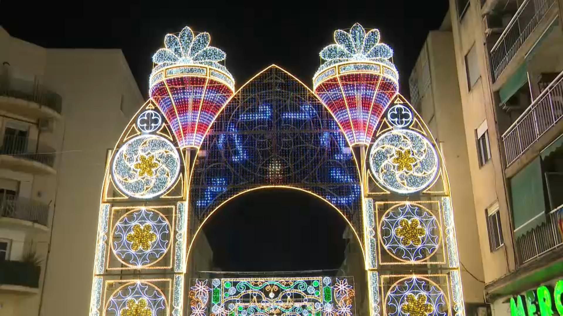 Enllumenat de la falla Malva-rosa - Cavite Enlluernat de la falla Malva-rosa Cavite