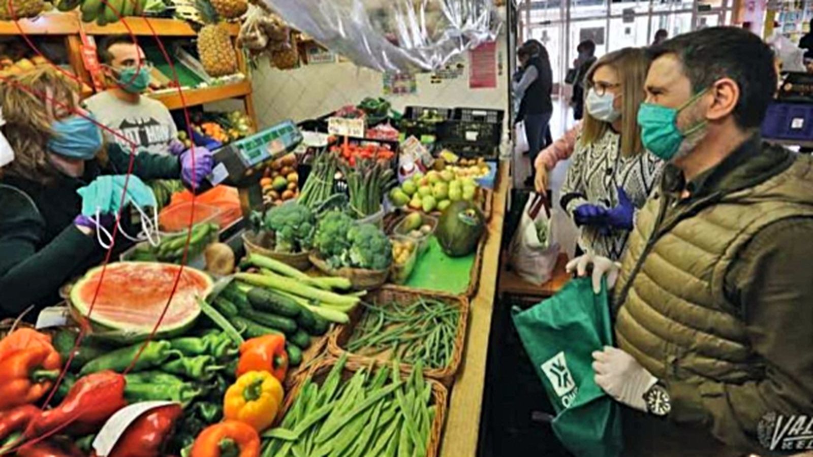 Cartell de la guia  'Obrir un comerç al públic en temps de coronavirus'