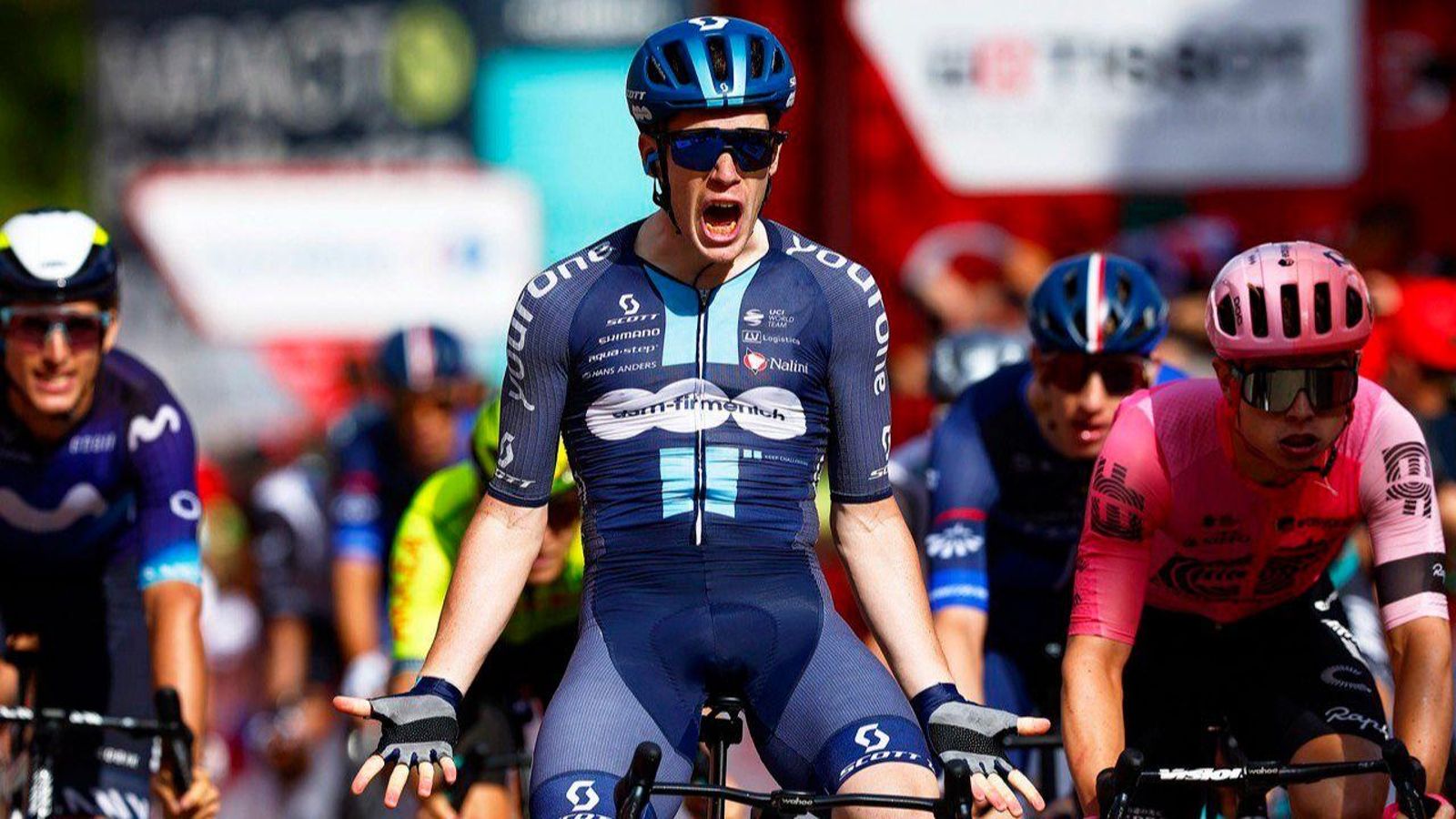 Alberto Dainese celebra el triomf