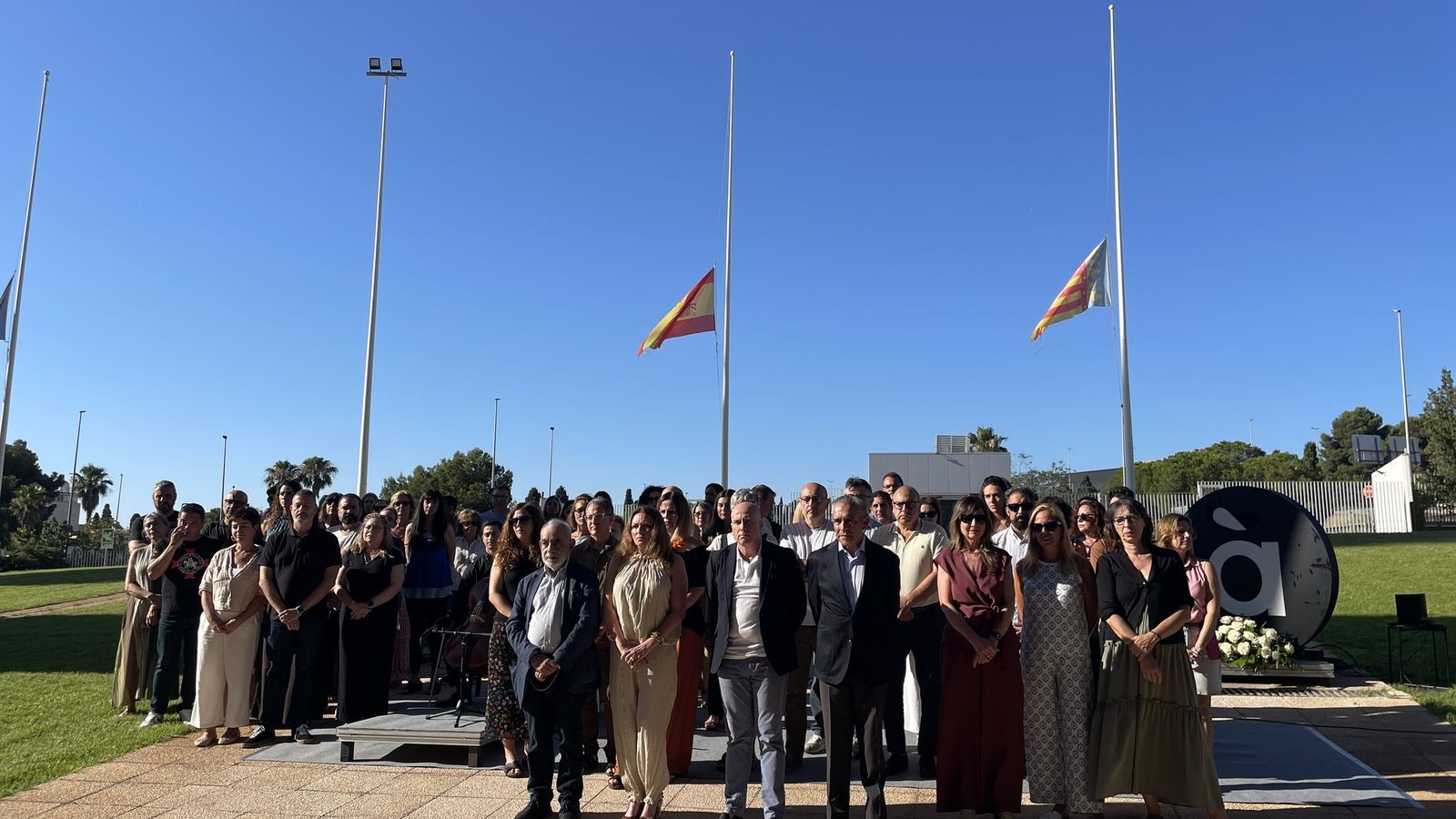 Homenatge 3J víctimes metro À Punt (foto1)