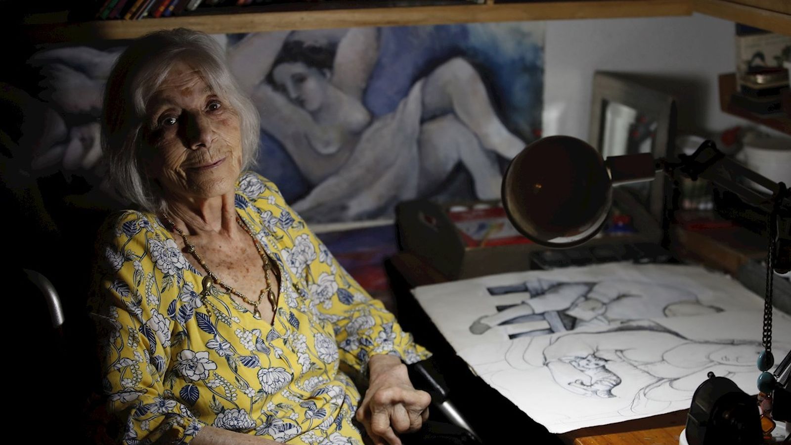 La il·lustradora Viví Escribá en una imatge d'arxiu de 2021, quan va guanyar el Premi Nacional d'Il·lustració