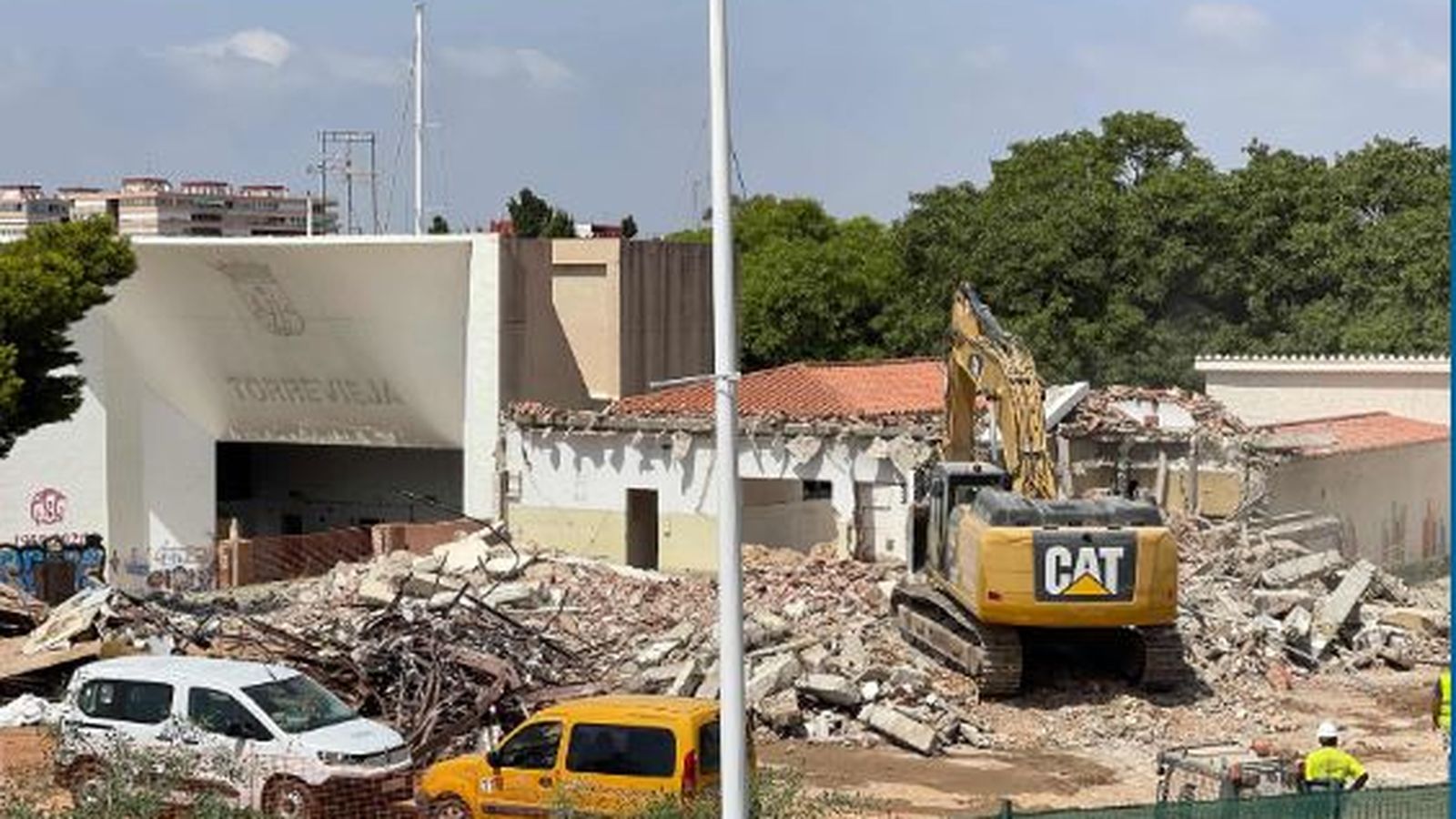 Comencen les obres de rehabilitació de l'edifici de la Fàbrica de Gel de Torrevella