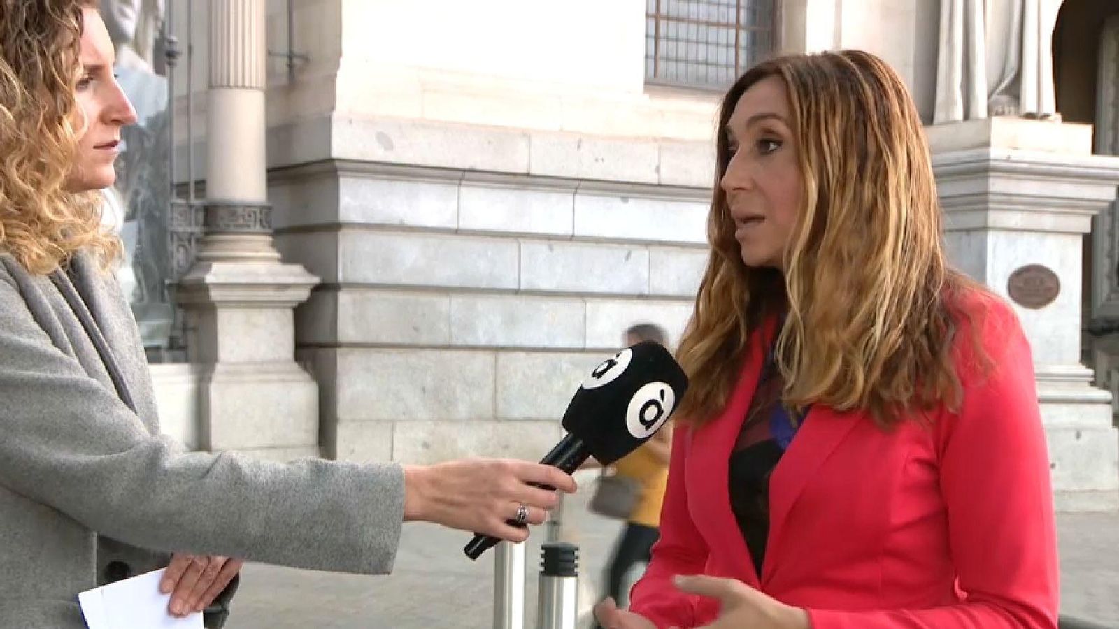 La consellera d’Agricultura, Isaura Navarro, ens atén des del Ministeri d'Agricultura, moments abans de la reunió de la taula de la sequera a Madrid