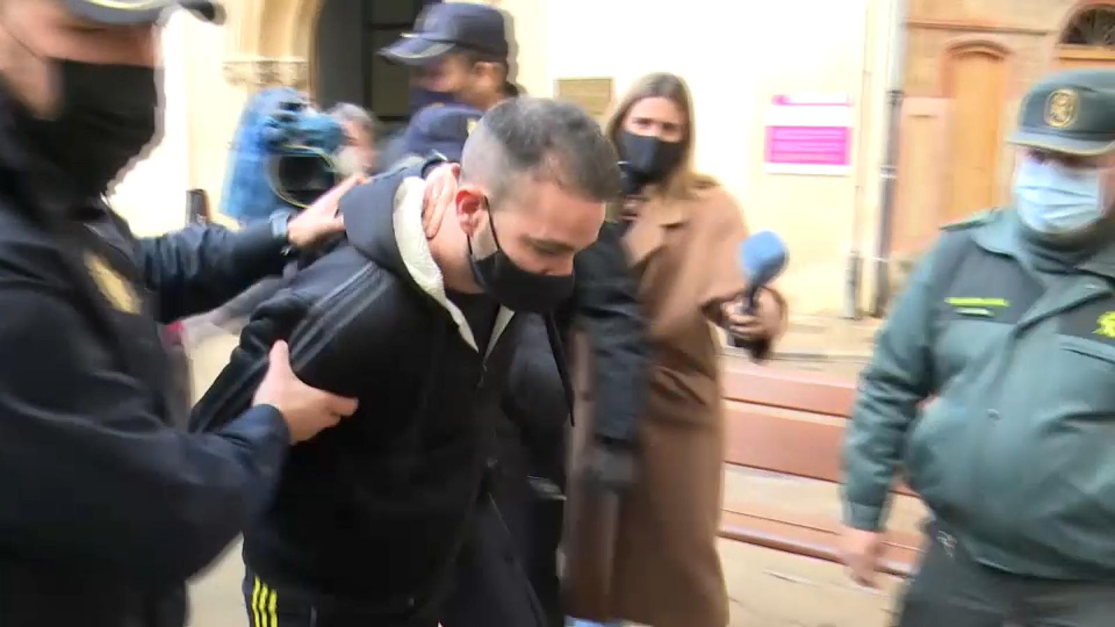 L'autor confés del crim de Wafaa entra al jutjat de Xàtiva aquest dimarts