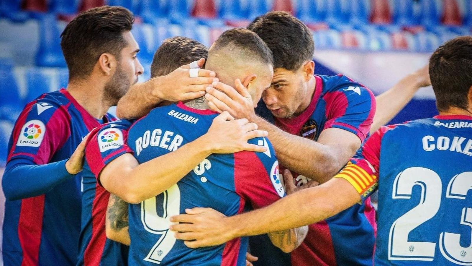 Els jugadors del Llevant celebren un dels gols contra el Getafe